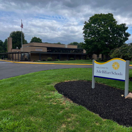 jb-brecksville-celebrates-milestone-on-first-day-of-school