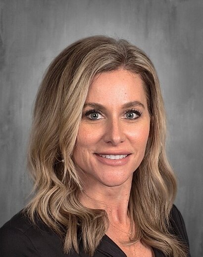 lannie-davis-frecker-med